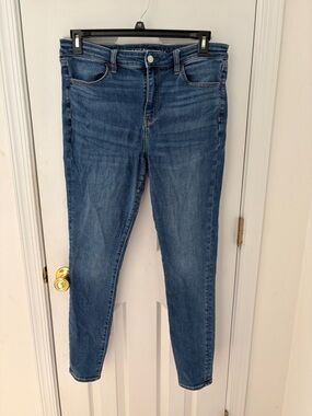 American Eagle Outfitters Women's Hi-Rise Dark Blue Skinny Jeans